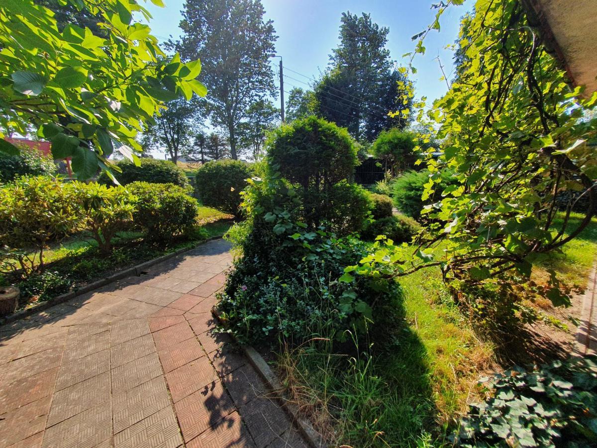 Pensjonat ,,Eden" Charbrowo Exterior photo